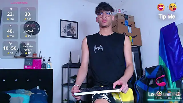 Snapshot of Gael_Jones chatting on October 2025 02:51:02 AM Gael Jones online show from October 2025 02:51:02 AM