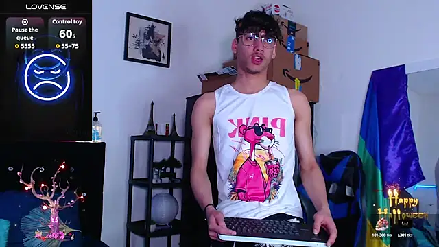 Snapshot of Gael_Jones chatting on October 2025 03:09:01 PM Gael Jones online show from October 2025 03:09:01 PM