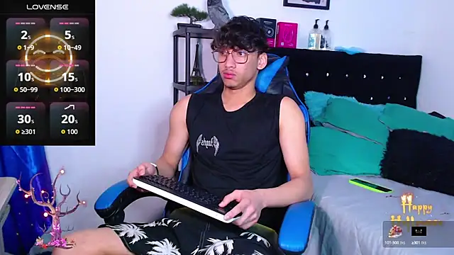 Snapshot of Gael_Jones chatting on October 2025 08:15:01 AM Gael Jones online show from October 2025 08:15:01 AM