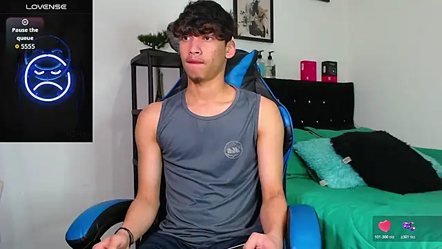 Snapshot of Gael_Jones chatting on November 2025 05:28:02 AM Gael Jones online show from November 2025 05:28:02 AM