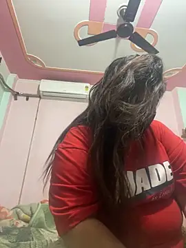 indian-hotmilfs online show from November 2025 01:43:03 PM