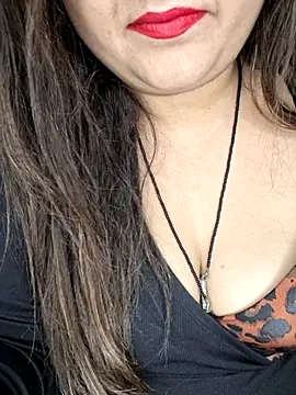 indian-hotmilfs online show from December 2025 11:11:01 PM