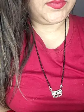 Snapshot of indian-hotmilfs chatting on February 2026 02:14:01 PM indian-hotmilfs online show from February 2026 02:14:01 PM