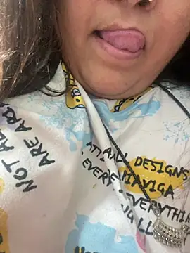 Snapshot of indian-hotmilfs chatting on February 2026 01:40:01 PM indian-hotmilfs online show from February 2026 01:40:01 PM