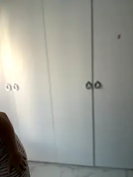 Snapshot of TenderLaGlamor chatting on October 2025 12:35:02 PM TenderLaGlamor online show from October 2025 12:35:02 PM