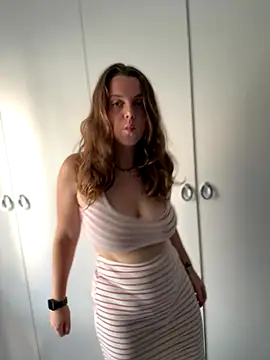 Snapshot of TenderLaGlamor chatting on October 2025 03:22:02 PM TenderLaGlamor online show from October 2025 03:22:02 PM