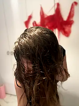 Snapshot of TenderLaGlamor chatting on October 2025 05:25:01 PM TenderLaGlamor online show from October 2025 05:25:01 PM