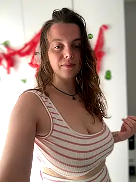 Snapshot of TenderLaGlamor chatting on October 2025 10:49:01 AM TenderLaGlamor online show from October 2025 10:49:01 AM