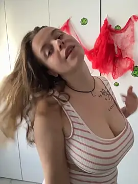 Snapshot of TenderLaGlamor chatting on October 2025 01:12:02 PM TenderLaGlamor online show from October 2025 01:12:02 PM