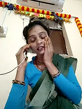 Snapshot of Sonam_dhakad chatting on October 2025 03:35:01 PM Sonam dhakad online show from October 2025 03:35:01 PM