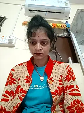 Snapshot of Sonam_dhakad chatting on October 2025 07:48:02 PM Sonam dhakad online show from October 2025 07:48:02 PM