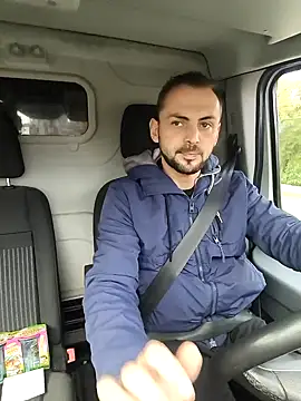 papichulo0099 online show from October 2025 06:17:01 AM