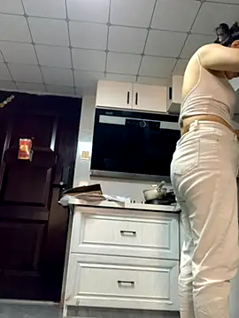 Snapshot of cgooh-611 chatting on October 2025 01:14:02 AM cgooh-611 online show from October 2025 01:14:02 AM