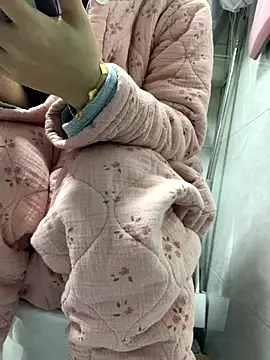 Snapshot of cgooh-611 chatting on November 2025 02:24:01 AM cgooh-611 online show from November 2025 02:24:01 AM