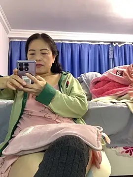 Snapshot of cgooh-611 chatting on December 2025 03:07:01 PM cgooh-611 online show from December 2025 03:07:01 PM