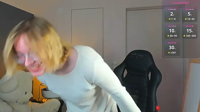 Amanda Butlerr online show from October 2025 10:12:01 AM