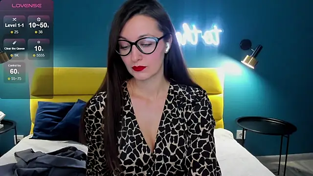 Joan Nelson online show from January 2026 01:31:02 AM