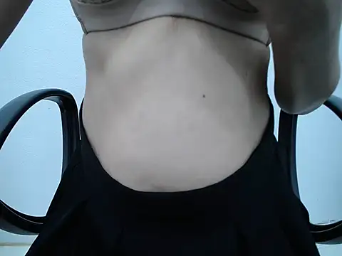  Lady- online show from October 2025 08:32:02 PM