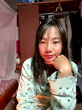 AAANINE22 online show from September 2025 12:21:02 PM