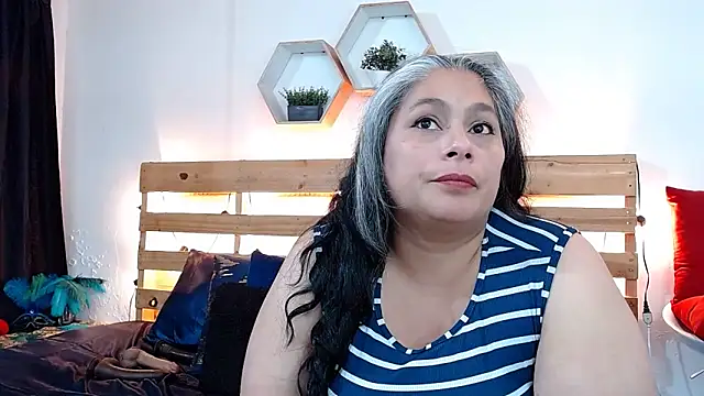 sheila reeves2772 online show from November 2025 06:10:01 PM