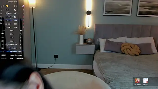 LubaStadt online show from December 2025 07:10:01 PM