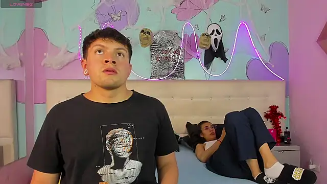 Ethan N Abby online show from October 2025 03:28:02 AM