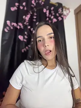 Scarlett05 online show from May 2026 01:55:02 AM