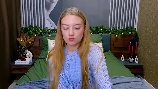 DarcyWilsy online show from December 2025 04:15:01 PM