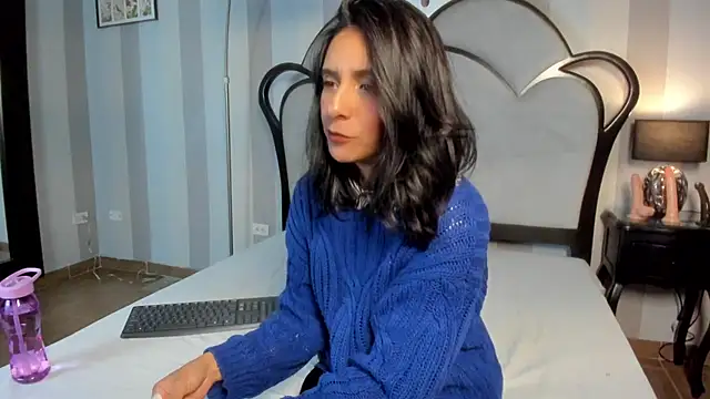 Snapshot of MiaAmore_ chatting on February 2026 06:52:02 PM MiaAmore online show from February 2026 06:52:02 PM