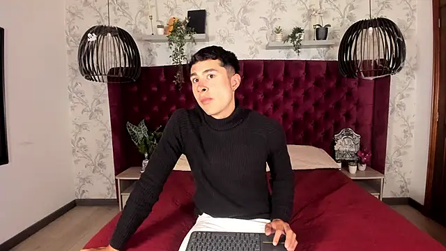 AustinJones  online show from November 2025 08:31:01 PM