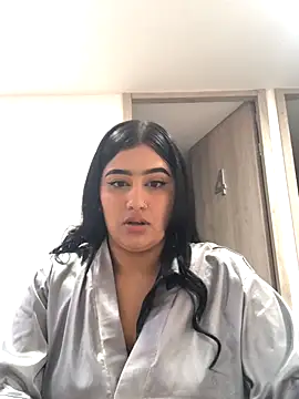 Miia Parker online show from November 2025 01:00:02 PM