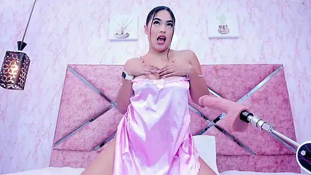 Snapshot of HOT_EMIILY_ chatting on October 2025 11:49:02 AM HOT EMIILY online show from October 2025 11:49:02 AM