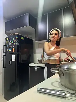 Victoria alson online show from November 2025 12:24:01 AM