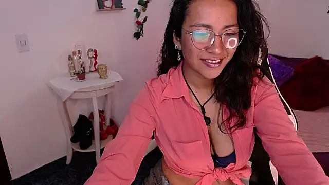 Snapshot of Dakota_ro chatting on September 2025 05:13:01 PM Dakota ro online show from September 2025 05:13:01 PM