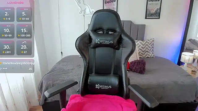 Snapshot of amaia_monet chatting on October 2025 08:07:01 PM amaia monet online show from October 2025 08:07:01 PM