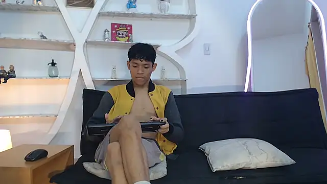 BEAUTY BOYS1 online show from October 2025 07:07:02 AM