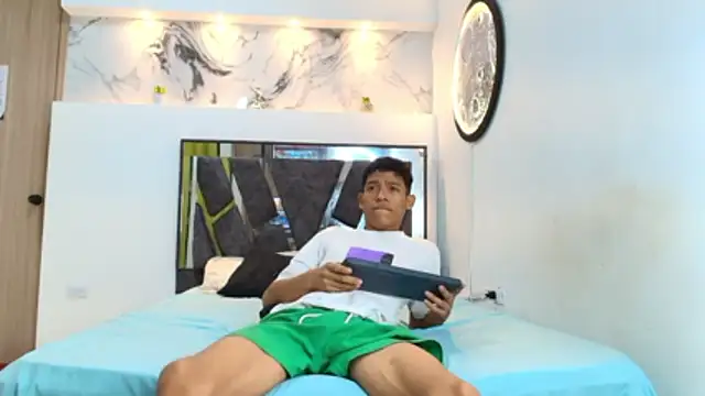 BEAUTY BOYS1 online show from October 2025 07:14:01 AM