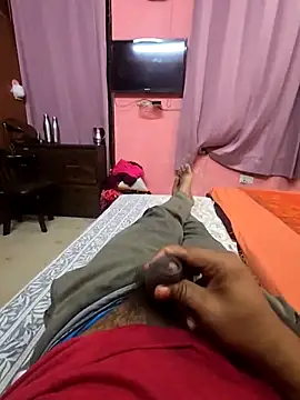 Snapshot of rrboycurvy chatting on October 2025 01:17:02 PM rrboycurvy online show from October 2025 01:17:02 PM