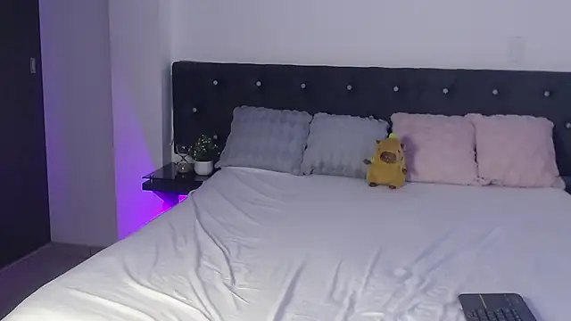 anne colucci online show from September 2025 08:19:01 AM