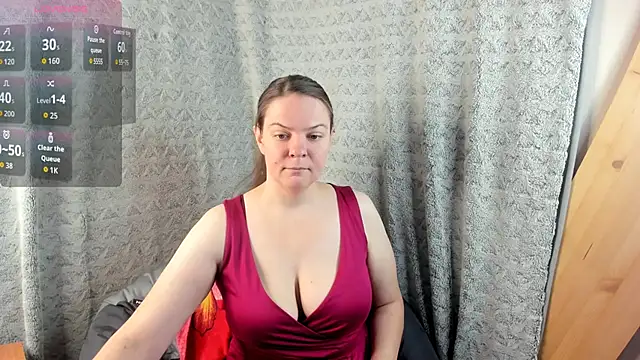 MiaLores online show from November 2025 09:08:02 AM