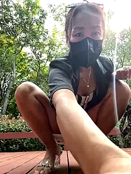 xiaoliansweet online show from September 2025 06:02:02 AM