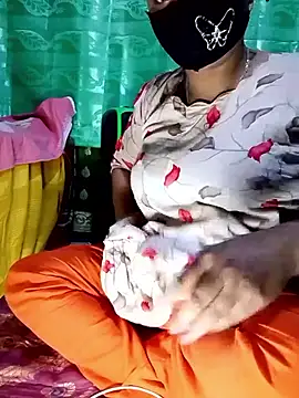 Snapshot of Mistompa24 chatting on November 2025 04:56:01 AM Mistompa24 online show from November 2025 04:56:01 AM