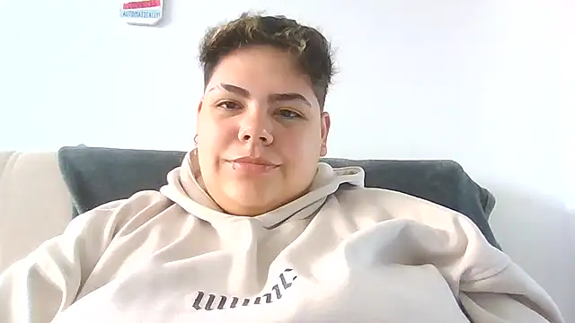 Hailey Curvy online show from December 2025 05:43:02 PM