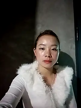 Snapshot of milo123-xx chatting on November 2025 02:12:01 AM milo123-xx online show from November 2025 02:12:01 AM