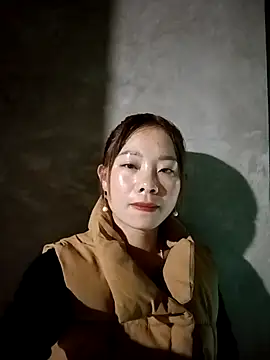 Snapshot of milo123-xx chatting on November 2025 03:12:01 AM milo123-xx online show from November 2025 03:12:01 AM