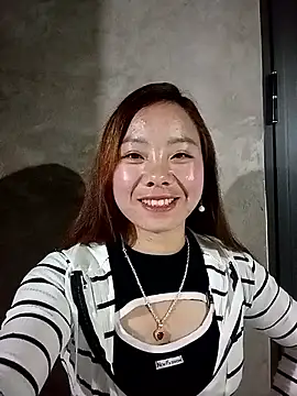 Snapshot of milo123-xx chatting on December 2025 10:00:02 AM milo123-xx online show from December 2025 10:00:02 AM