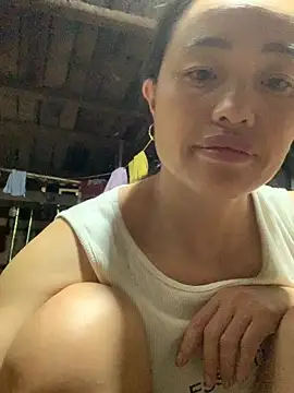 Snapshot of rosa-1200 chatting on October 2025 11:37:02 PM rosa-1200 online show from October 2025 11:37:02 PM