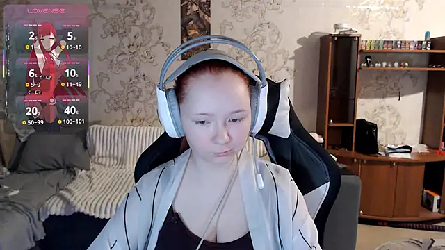 PansyBorriello online show from October 2025 03:46:02 PM