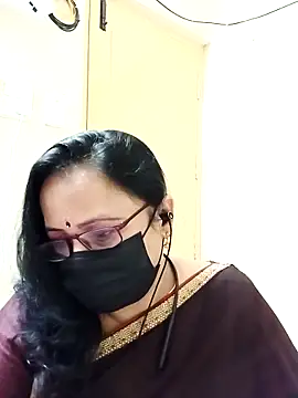 Snapshot of Ananya_flower chatting on September 2025 06:28:02 AM Ananya flower online show from September 2025 06:28:02 AM