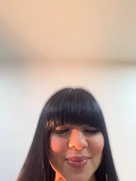 BrendaCrean online show from May 2026 01:00:02 AM